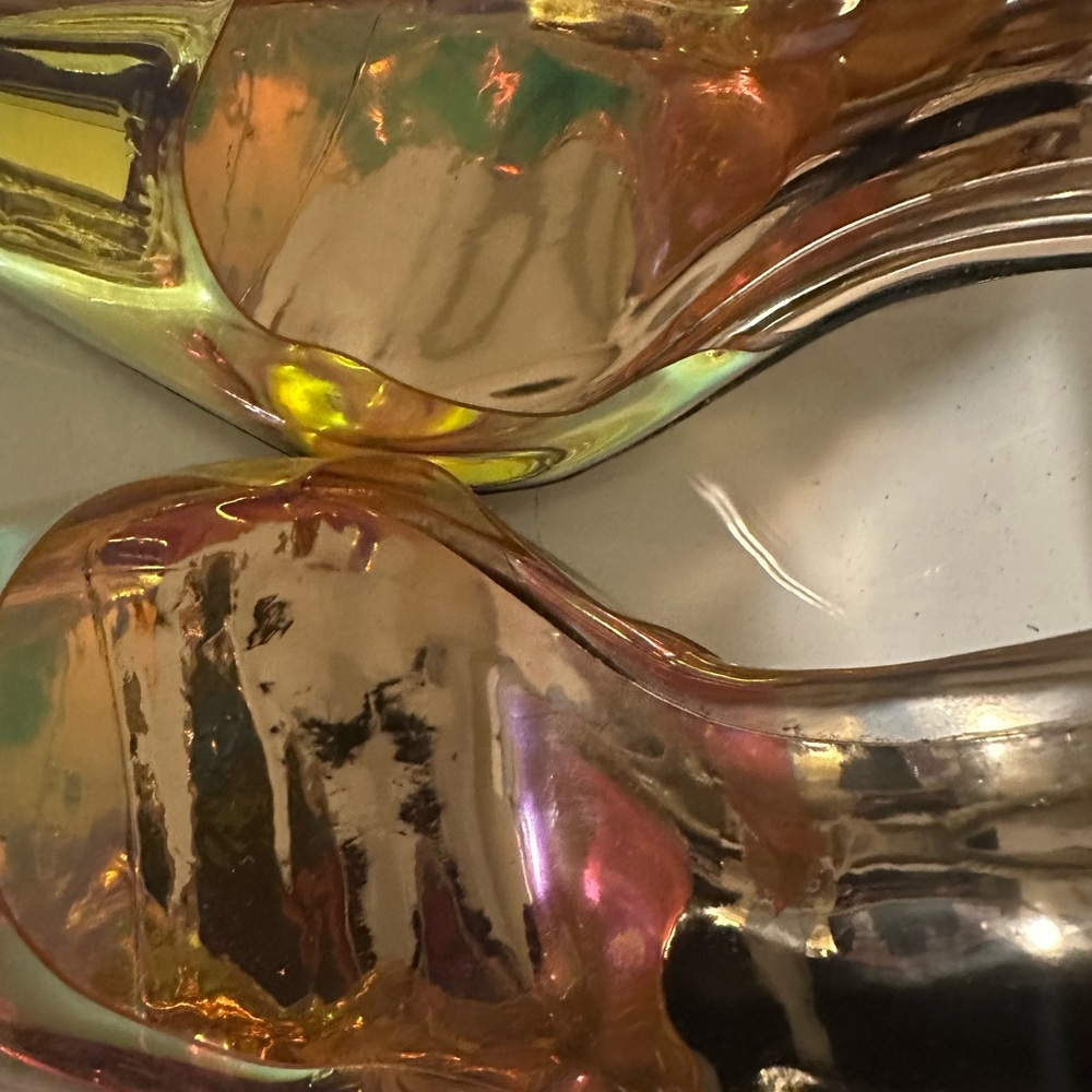 Iridescent Good American heals size 7